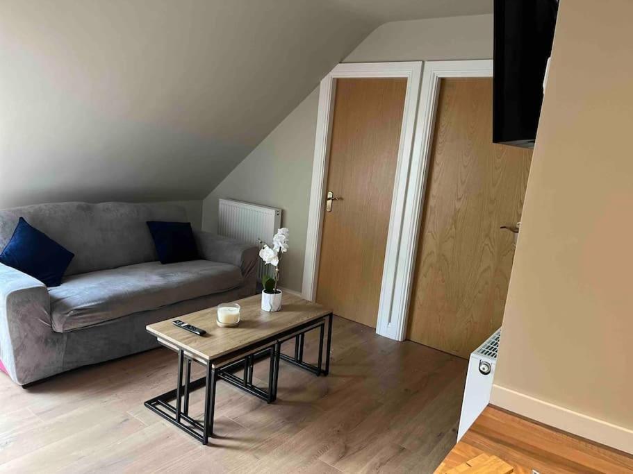 Mid Antrim Modern Apartment Newferry Extérieur photo